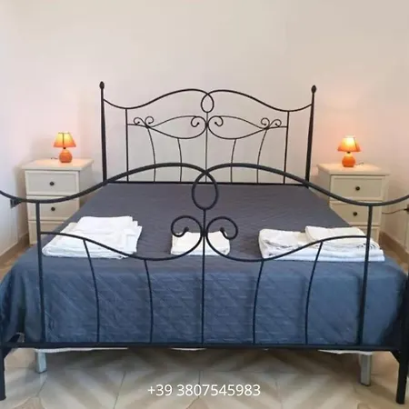 ゲストハウス Petraleuka 3*